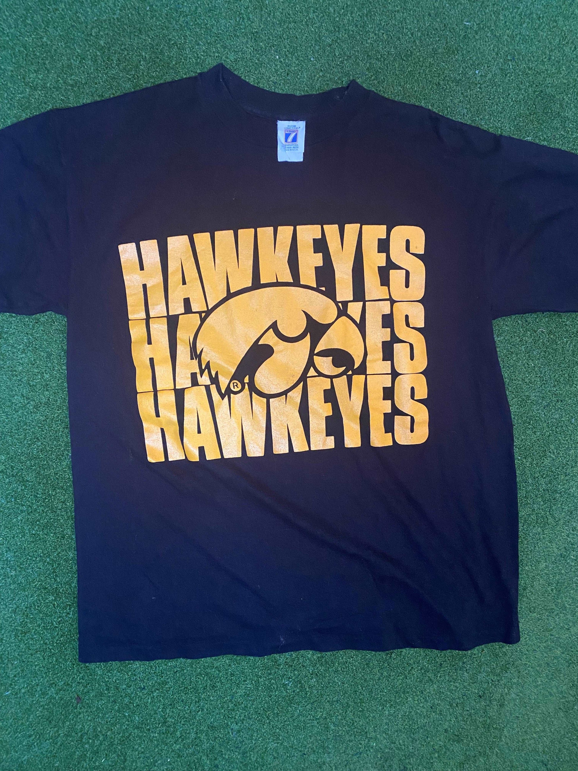 90s Iowa Hawkeyes - Vintage College Tee Shirt (Large)