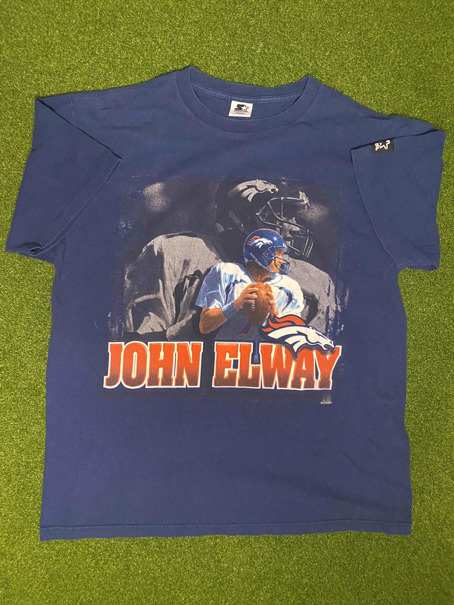 90s Denver Broncos - John Elway - Vintage NFL Player Tee Shirt (Large) Gametime Vintage