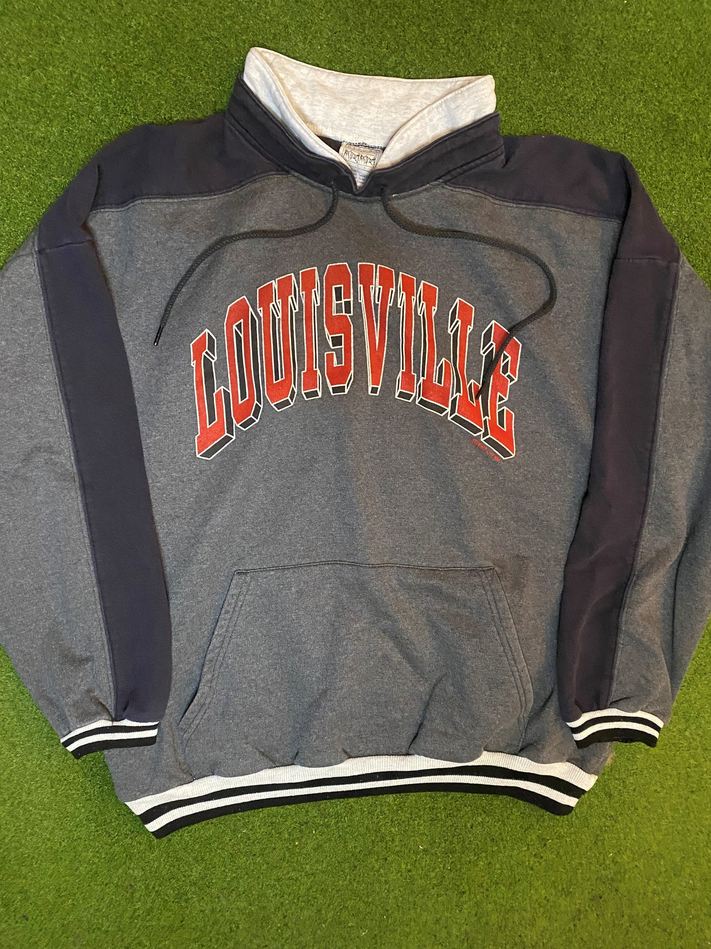 90s Louisville Cardinals - Vintage College Sweatshirt (XL) Gametime Vintage