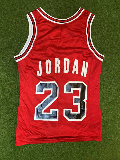 90s Chicago Bulls - Michael Jordan #23 - Champion - Vintage NBA Jersey (36) 