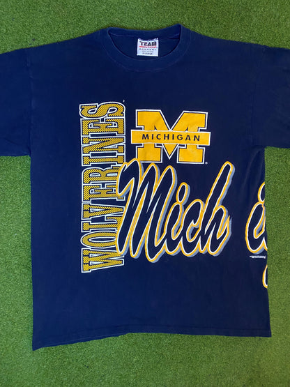 90s Michigan Wolverines - Print All Over - Double Sided - Vintage College T-Shirt (XL)