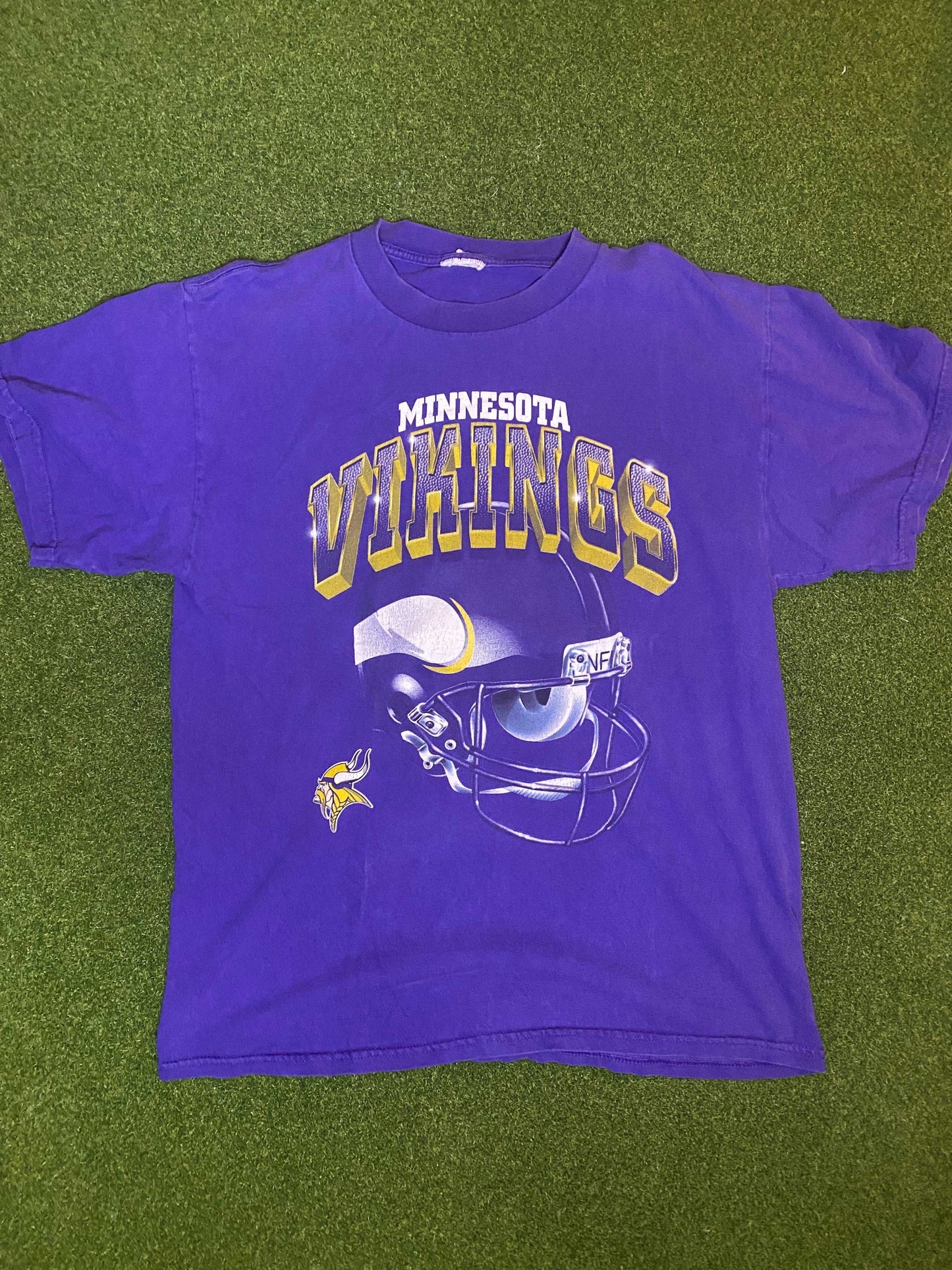 90s Minnesota Vikings - Big Logo - Vintage NFL Tee Shirt (Large)