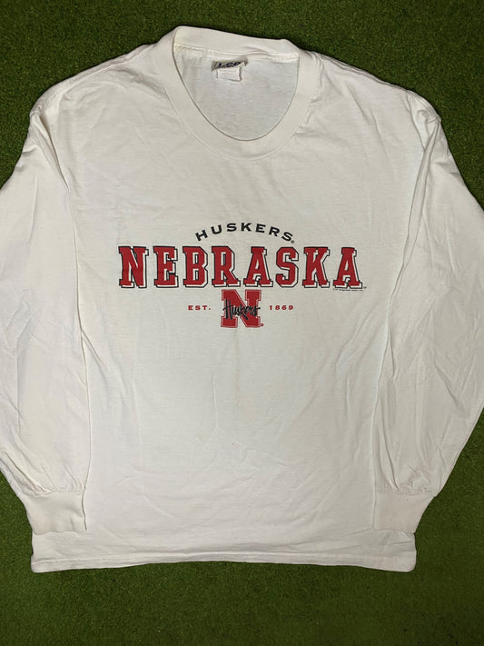 90s Nebraska Cornhuskers - Lee Sports - Vintage College Long Sleeve (Large) 