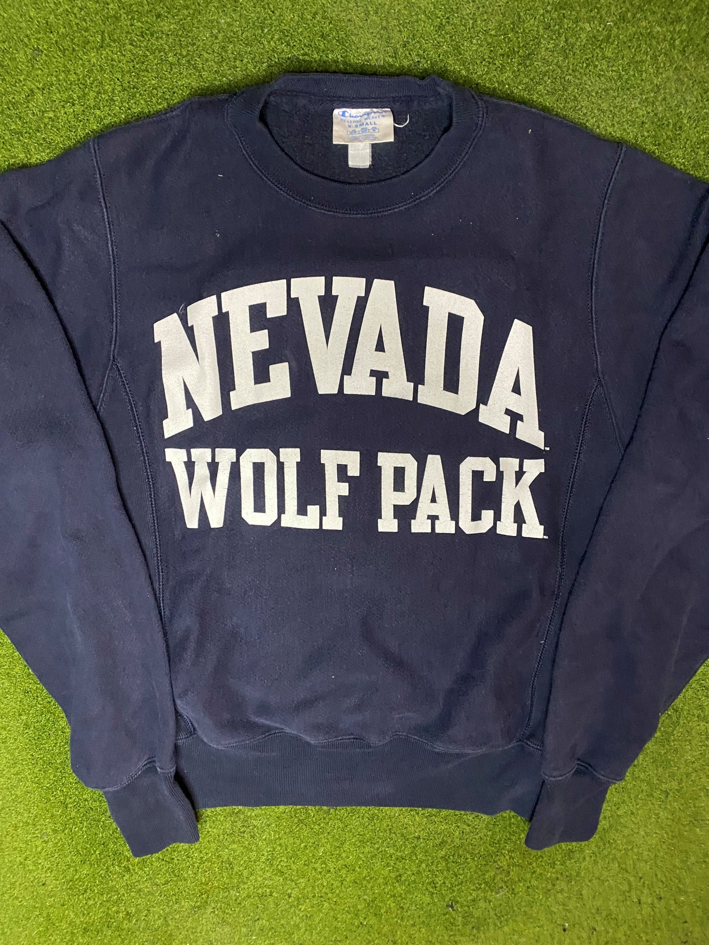 90s Nevada Wolf Pack - Reverse Weave - Vintage College Sweatshirt (X-Small) Gametime Vintage