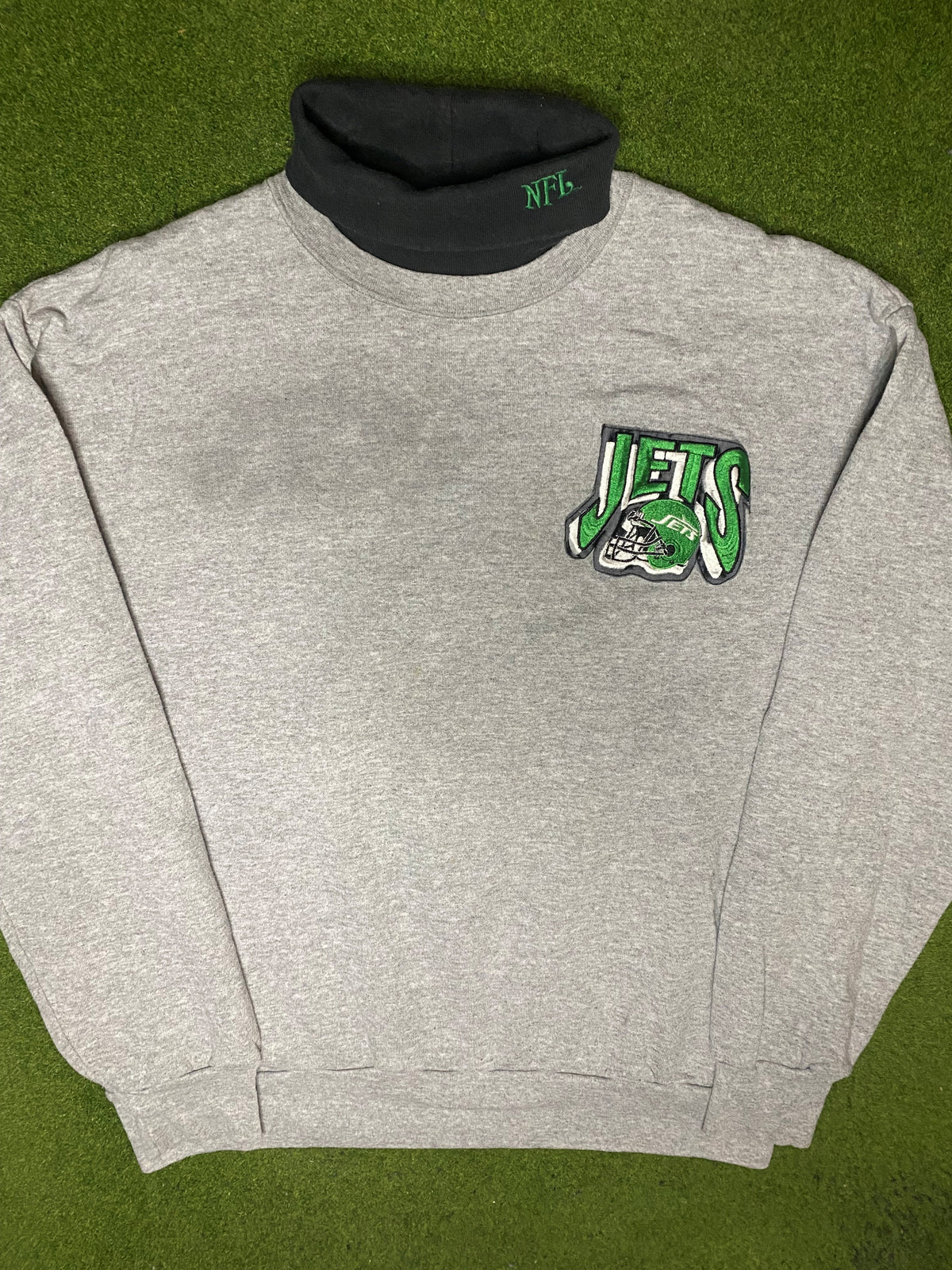 90s New York Jets - Vintage NFL Turtleneck Sweatshirt (Large) - Gametime Vintage