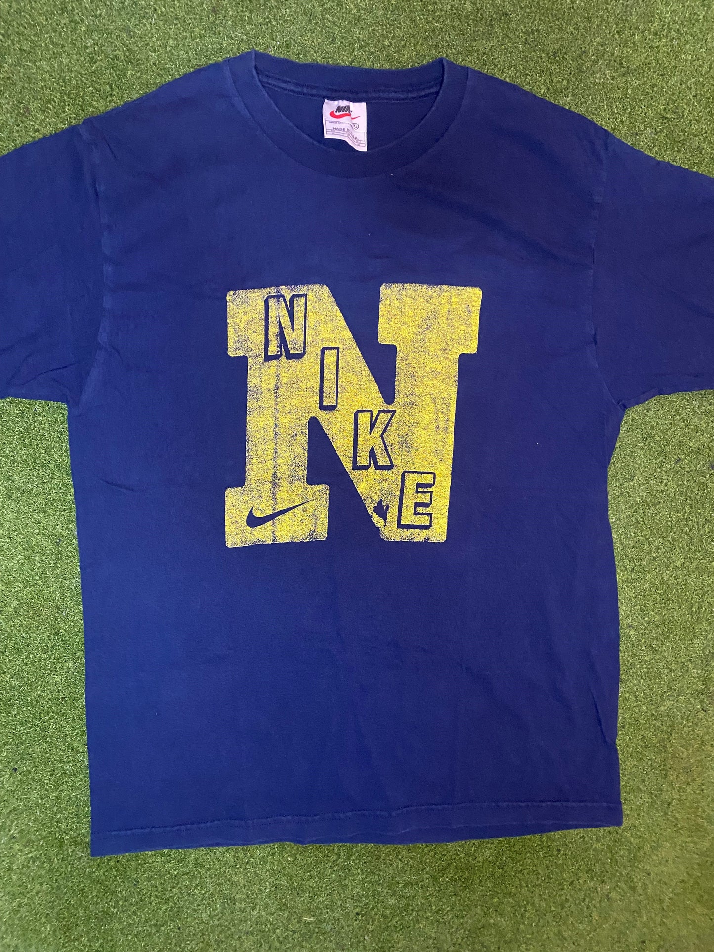 90s Nike - Vintage Nike T-Shirt (Youth XL)