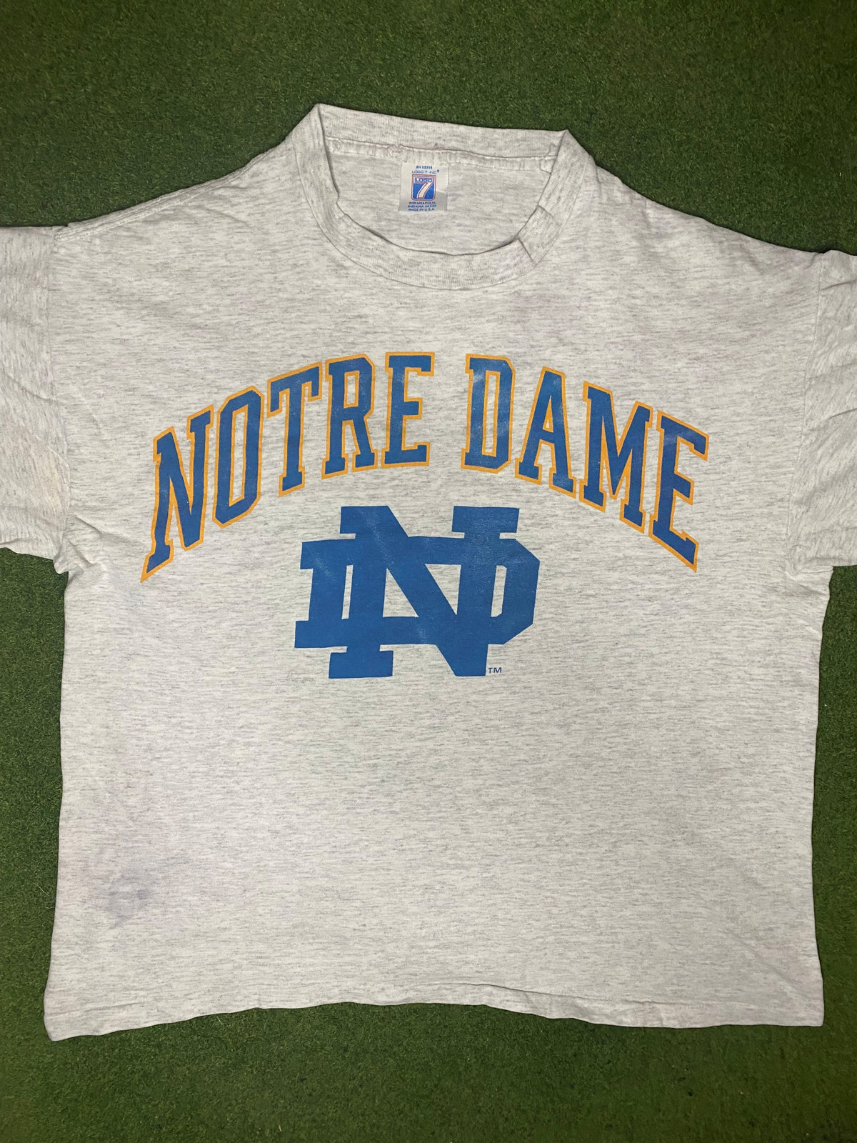 90s Notre Dame Fighting Irish - Vintage College T Shirt (Large) - Gametime Vintage