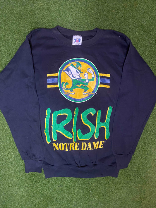 90s Notre Dame Fighting Irish - Vintage College Crewneck Sweatshirt (Medium)