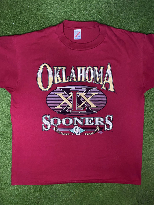 90s Oklahoma Sooners - Vintage College T-Shirt (XL) Gametime Vintage