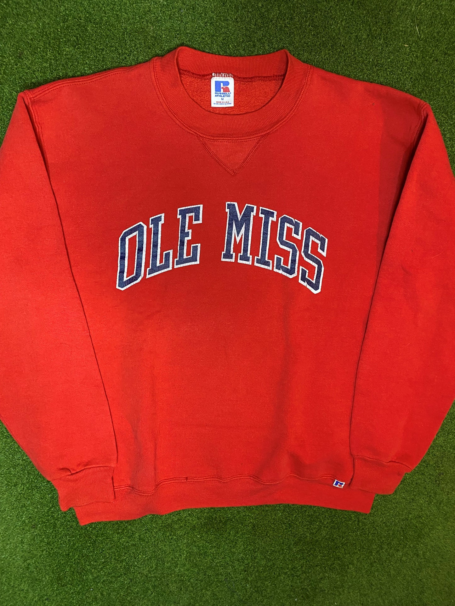 90s Ole Miss Rebels - Vintage College Sweatshirt (Medium)