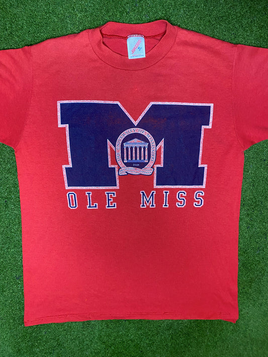 90s Ole Miss Rebels - Vintage College T-Shirt (Medium) Gametime Vintage