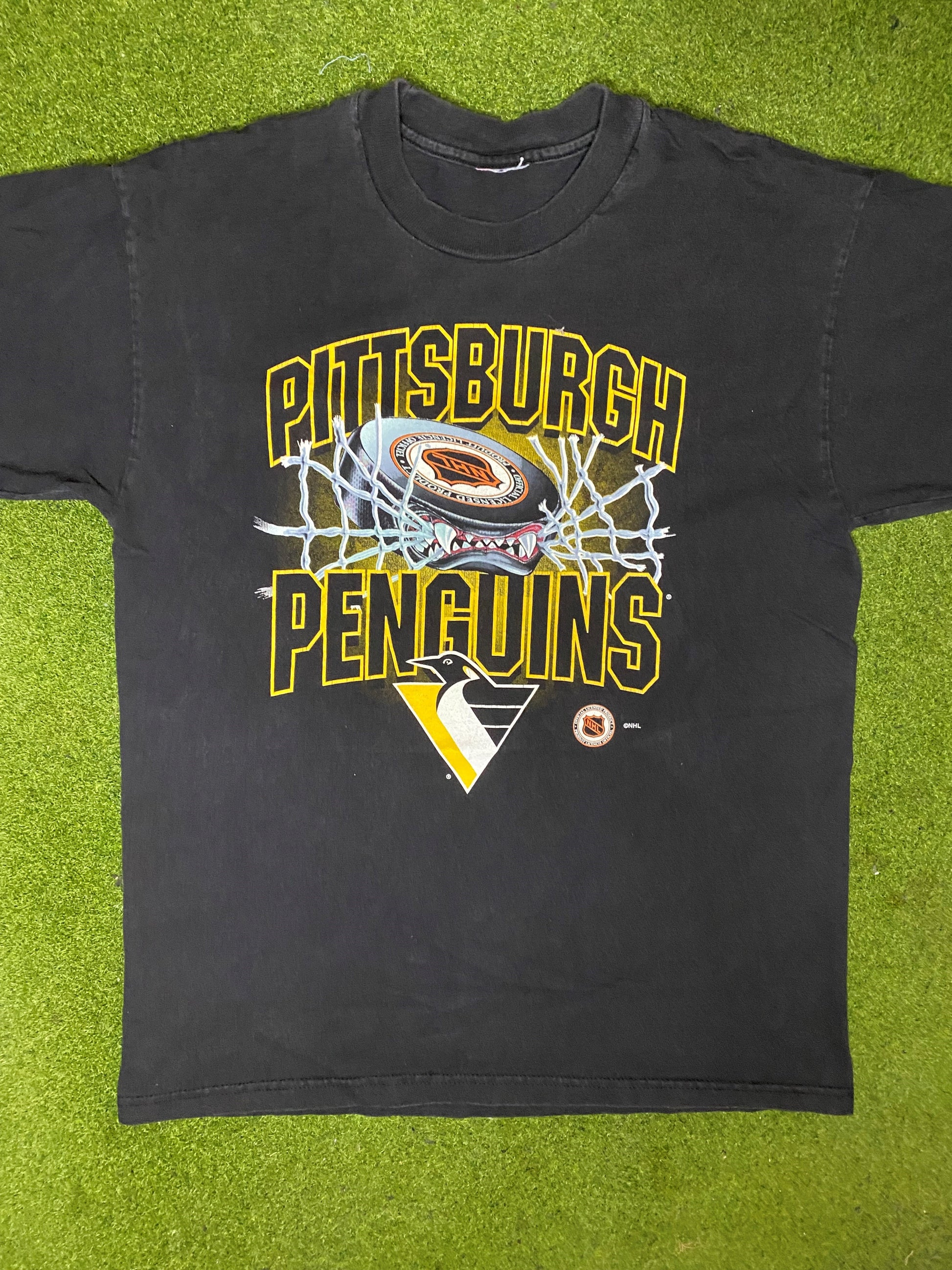 90s Pittsburgh Penguins - Vintage NHL T-Shirt (Medium) 