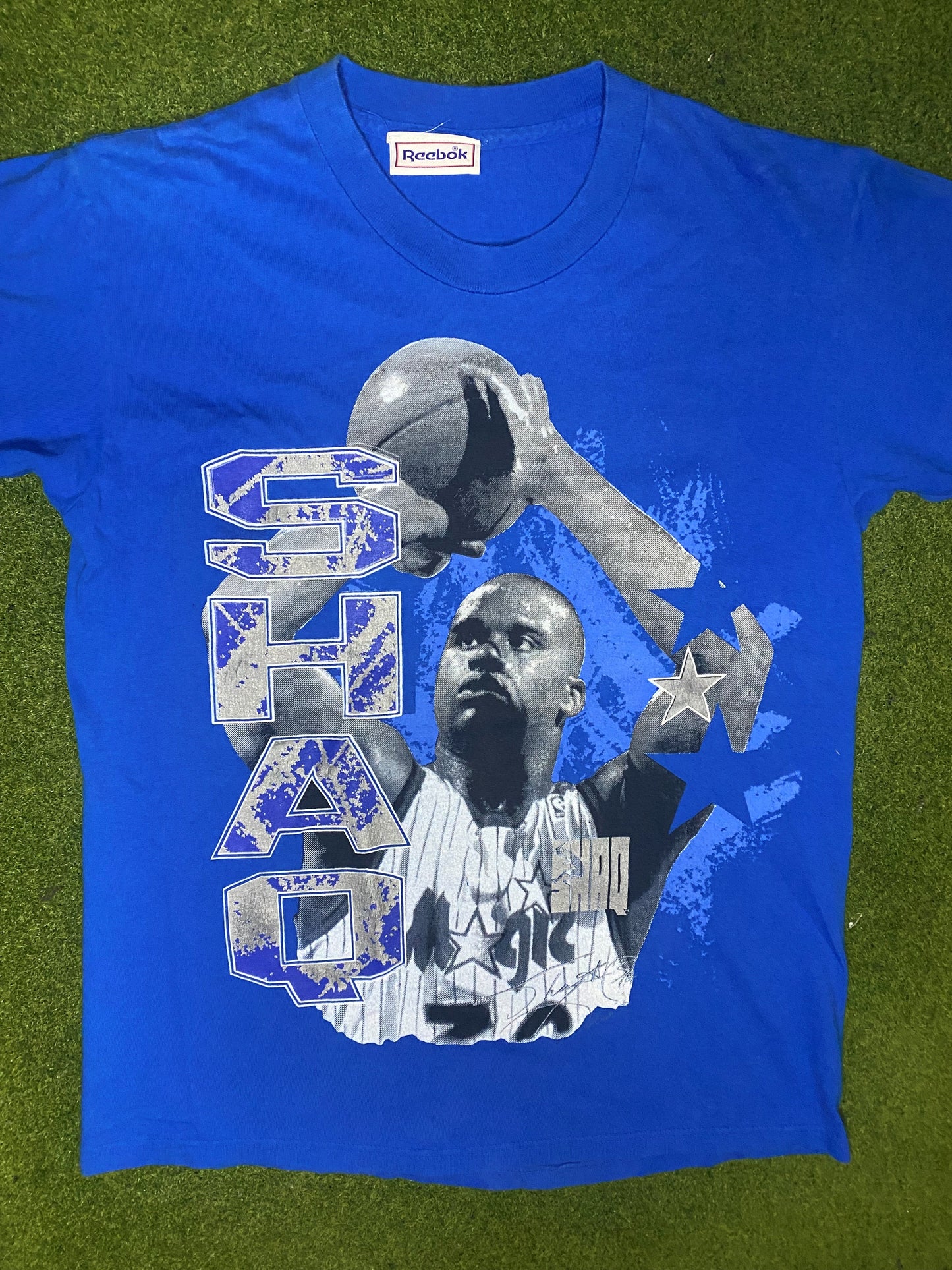 90s Orlando Magic - Shaquille O'Neal - Vintage NBA Player T-Shirt (Small) 