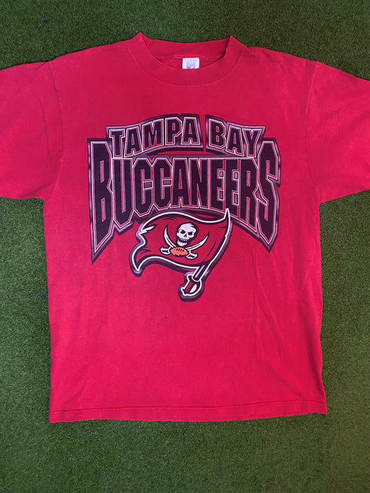 90s Tampa Bay Buccaneers - Vintage NFL T-Shirt (Large) Gametime Vintage