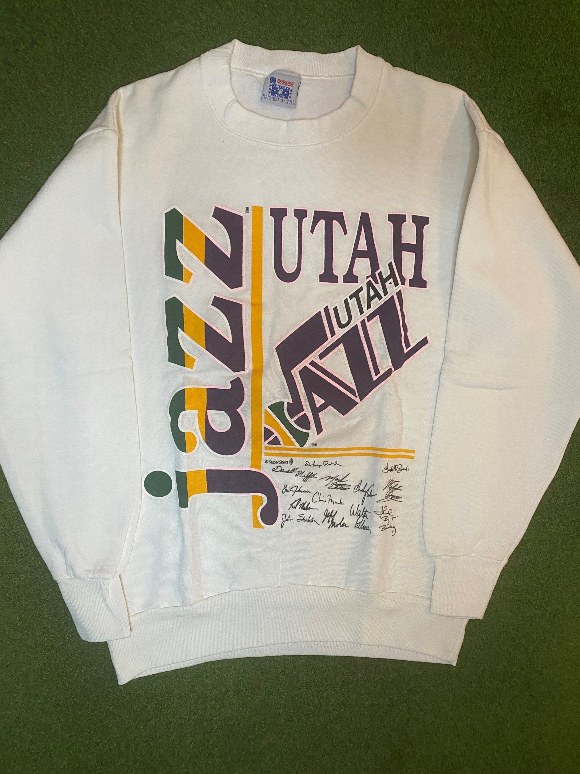 90s Utah Jazz - Vintage NBA Crewneck Sweatshirt (Small)