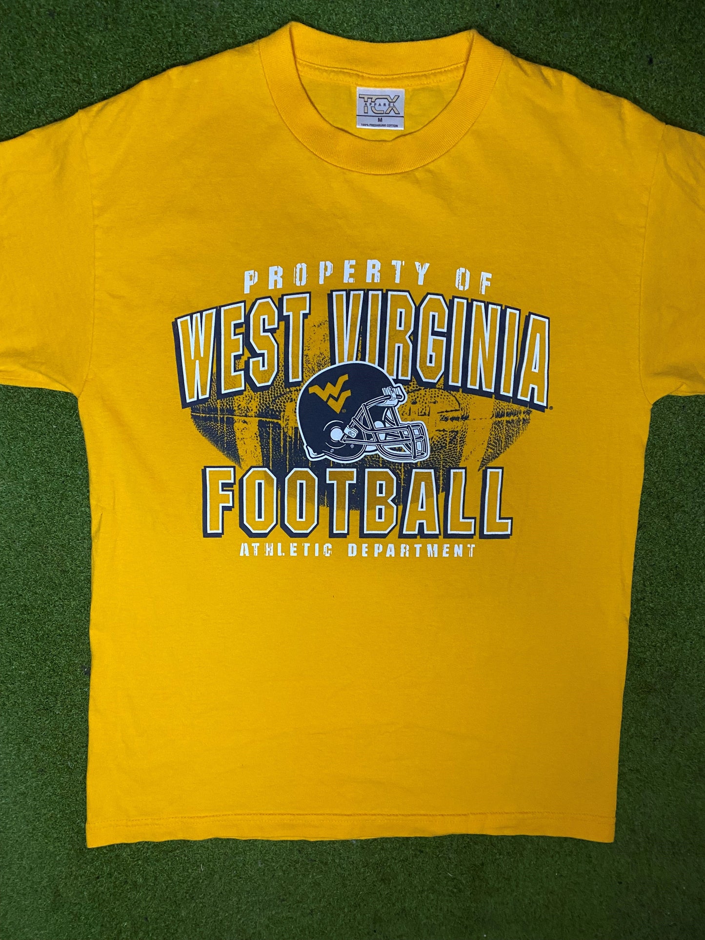 90s West Virginia Mountaineers - Vintage College Football T-Shirt (Medium)