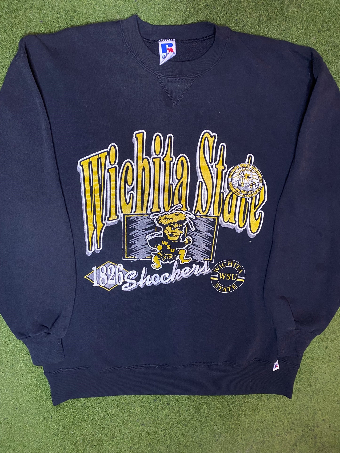 90s Wichita State Shockers - Vintage College Sweatshirt (XL)