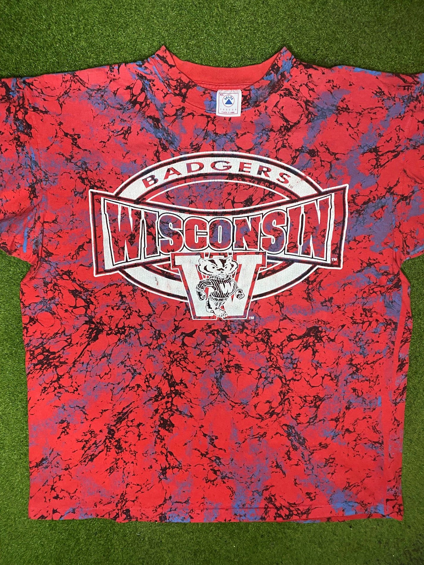 90s Wisconsin Badgers - Tie Dye - Vintage College T Shirt (XL) - Gametime Vintage
