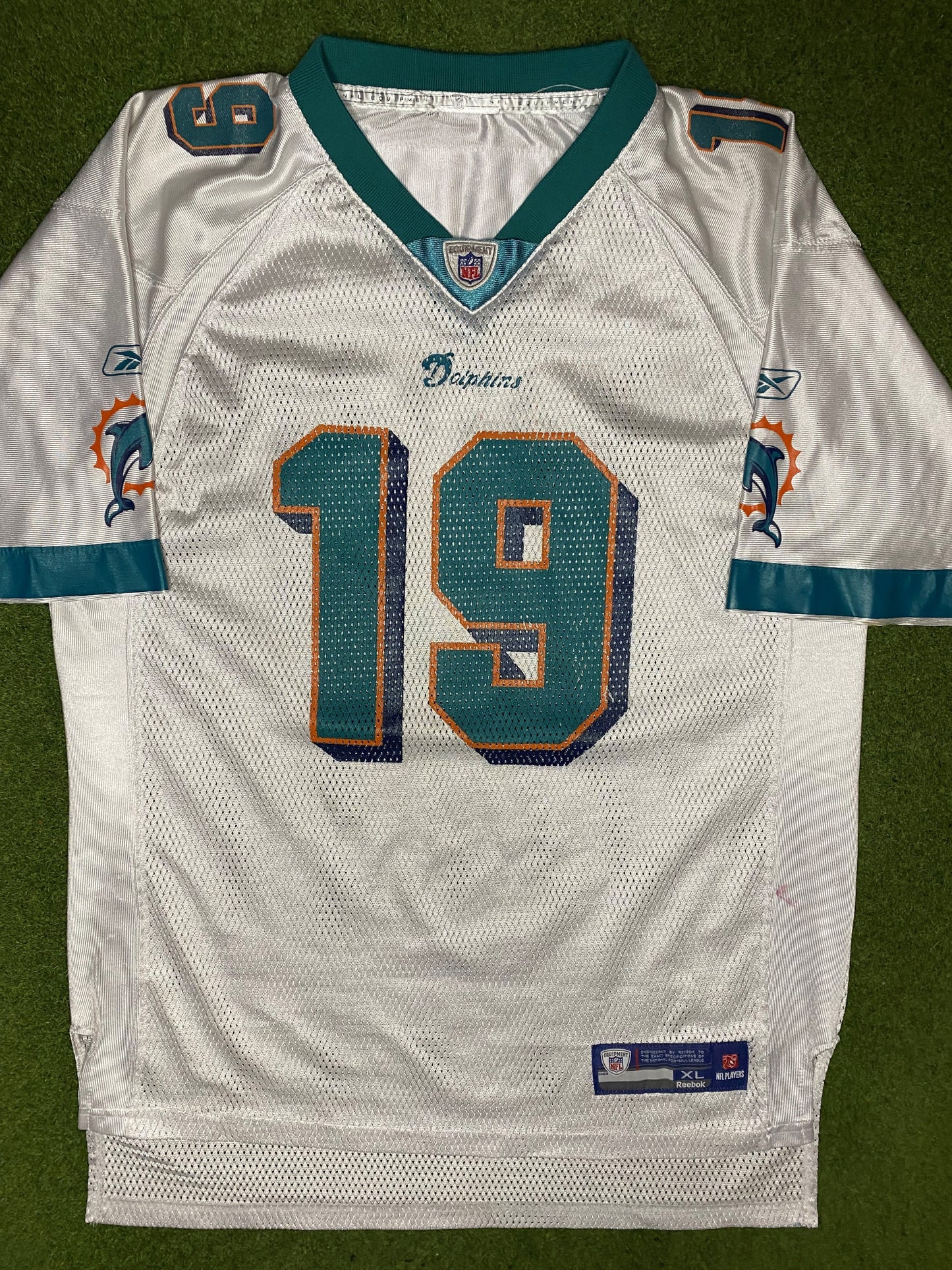 2010 Miami Dolphins - Brandon Marshall #19 - Vintage NFL Jersey (Youth XL) - Gametime Vintage