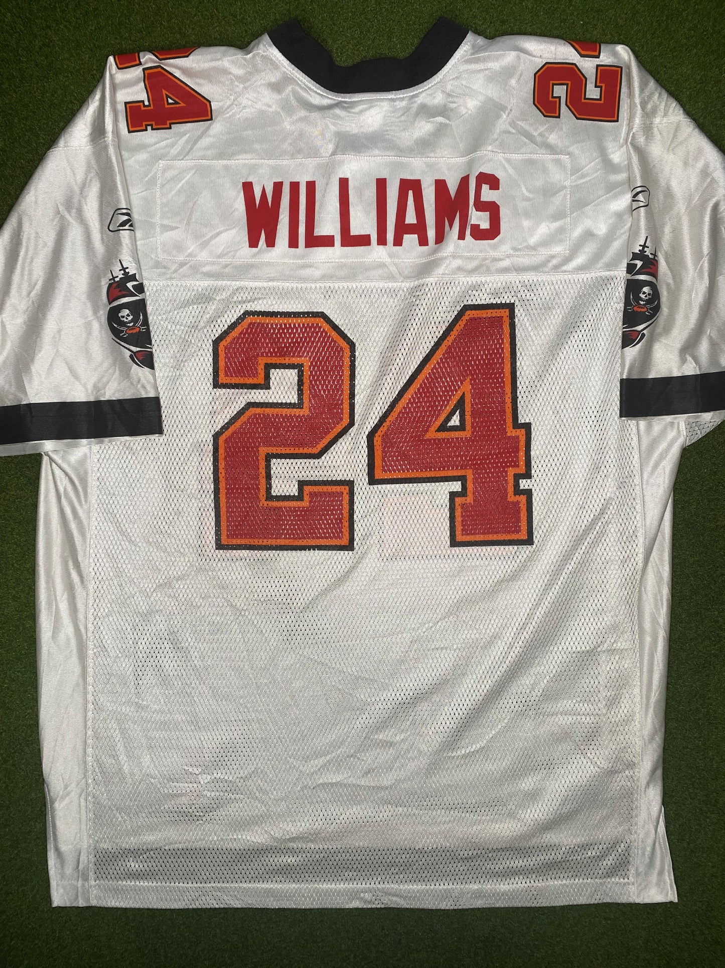 2005-2010 Tampa Bay Buccaneers - Cadillac Williams #24 - Vintage NFL Jersey (XL)