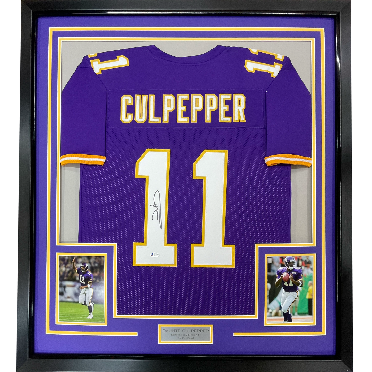 Framed Autographed/Signed Daunte Culpepper 35x39 Minnesota Purple Football Jersey JSA COA