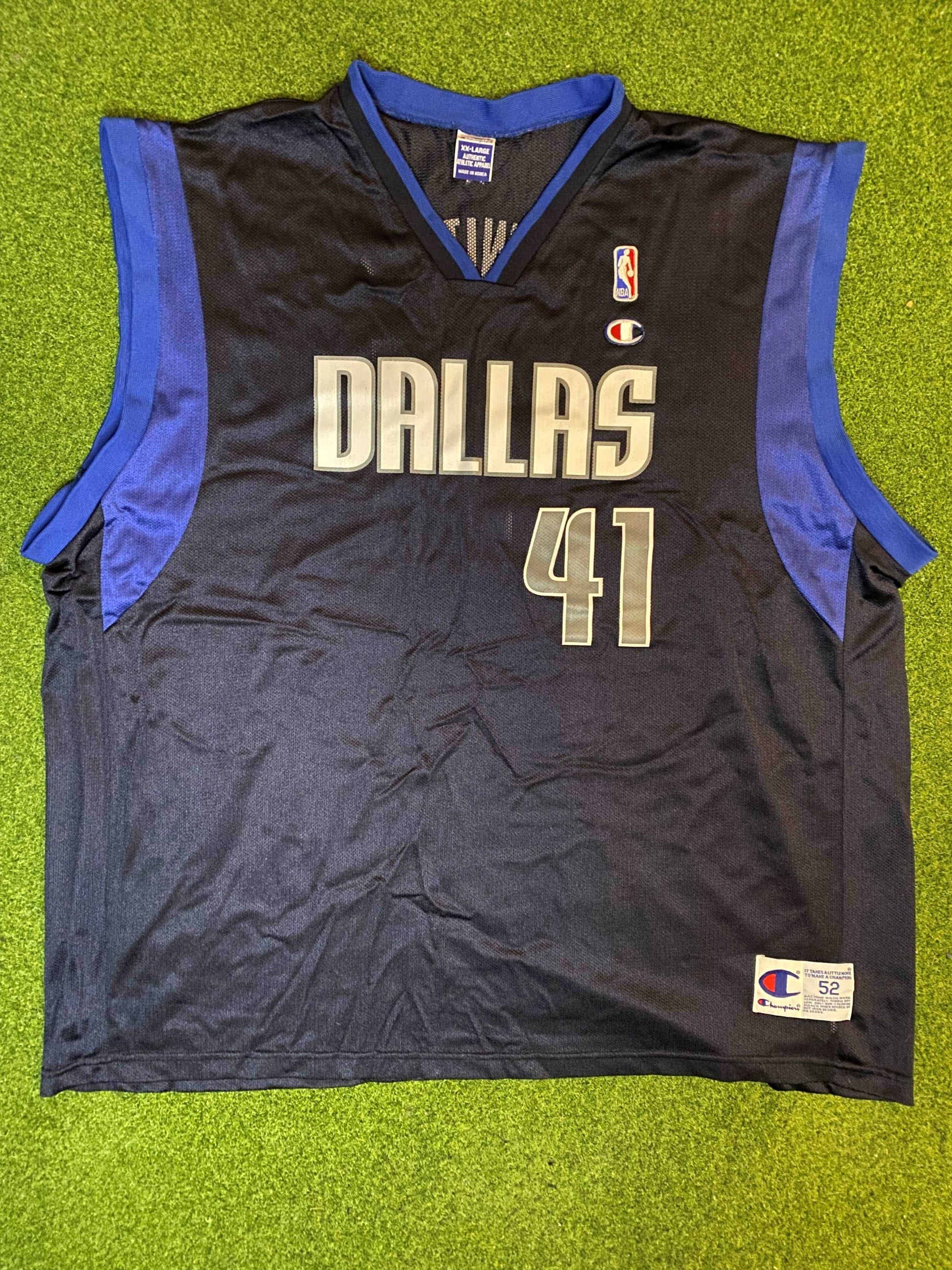 00s Dallas Mavericks - Dirk Nowitzki #41 - Champion - Vintage NBA Jersey (52)