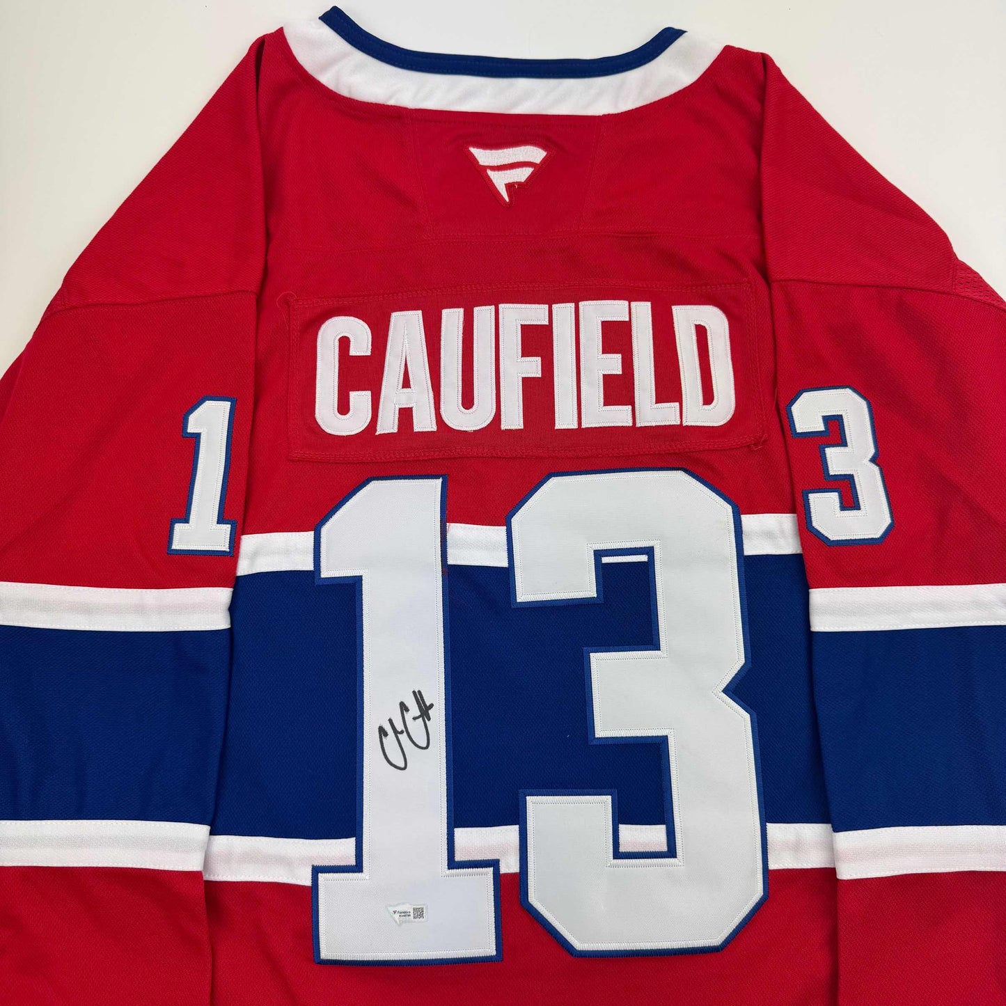 Autographed/Signed Cole Caufield Montreal Canadiens Red Hockey Jersey Fanatics COA