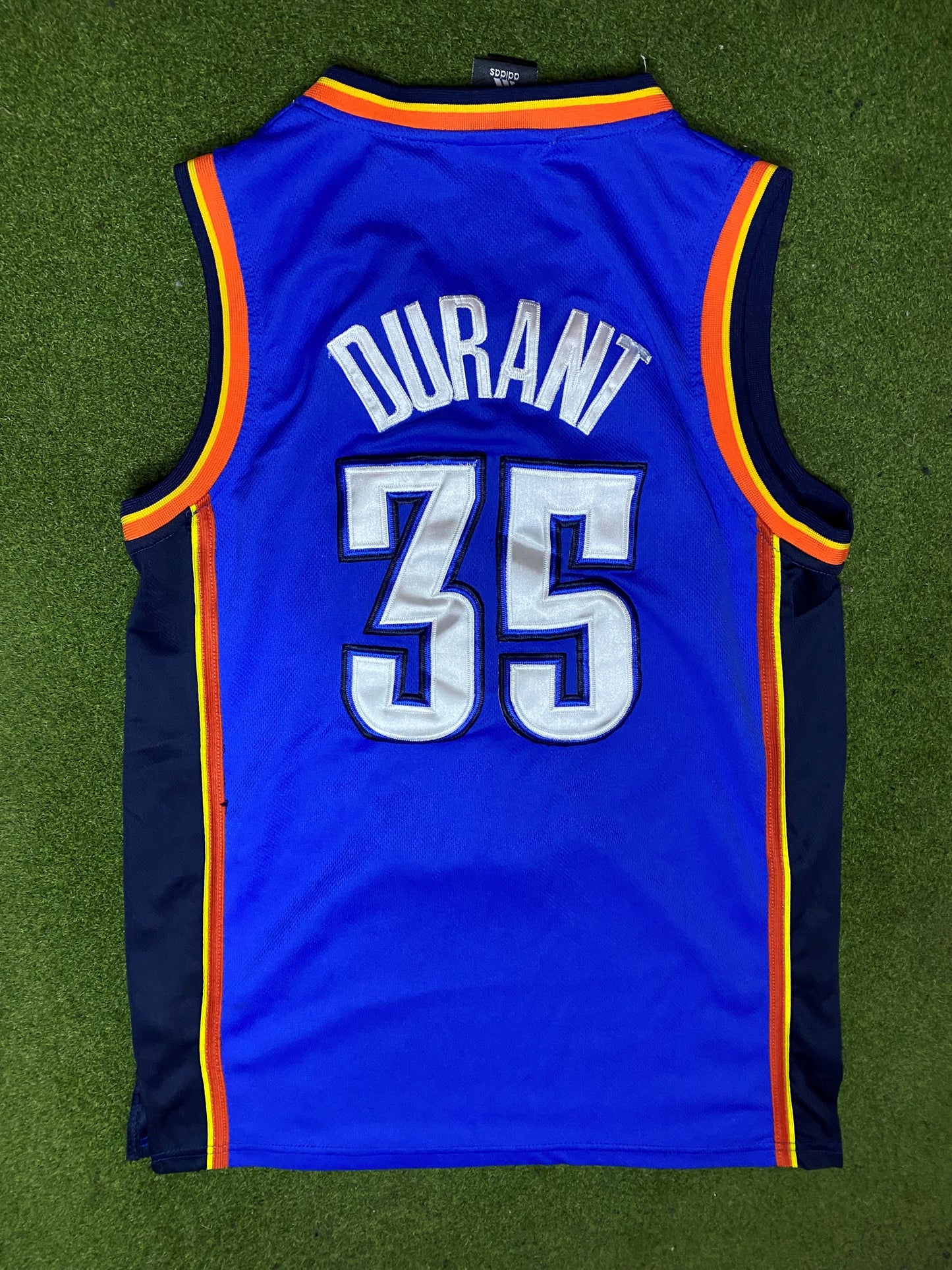 00s Oklahoma City Thunder - Kevin Durant #35 - Adidas Stitched - Vintage NBA Jersey (Medium) 