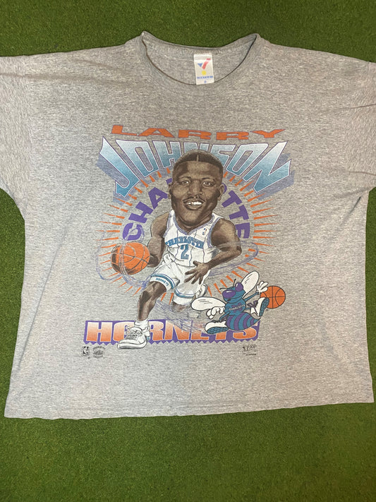 90s Charlotte Hornets - Larry Johnson - Double Sided - Vintage NBA Player T-Shirt (XL)