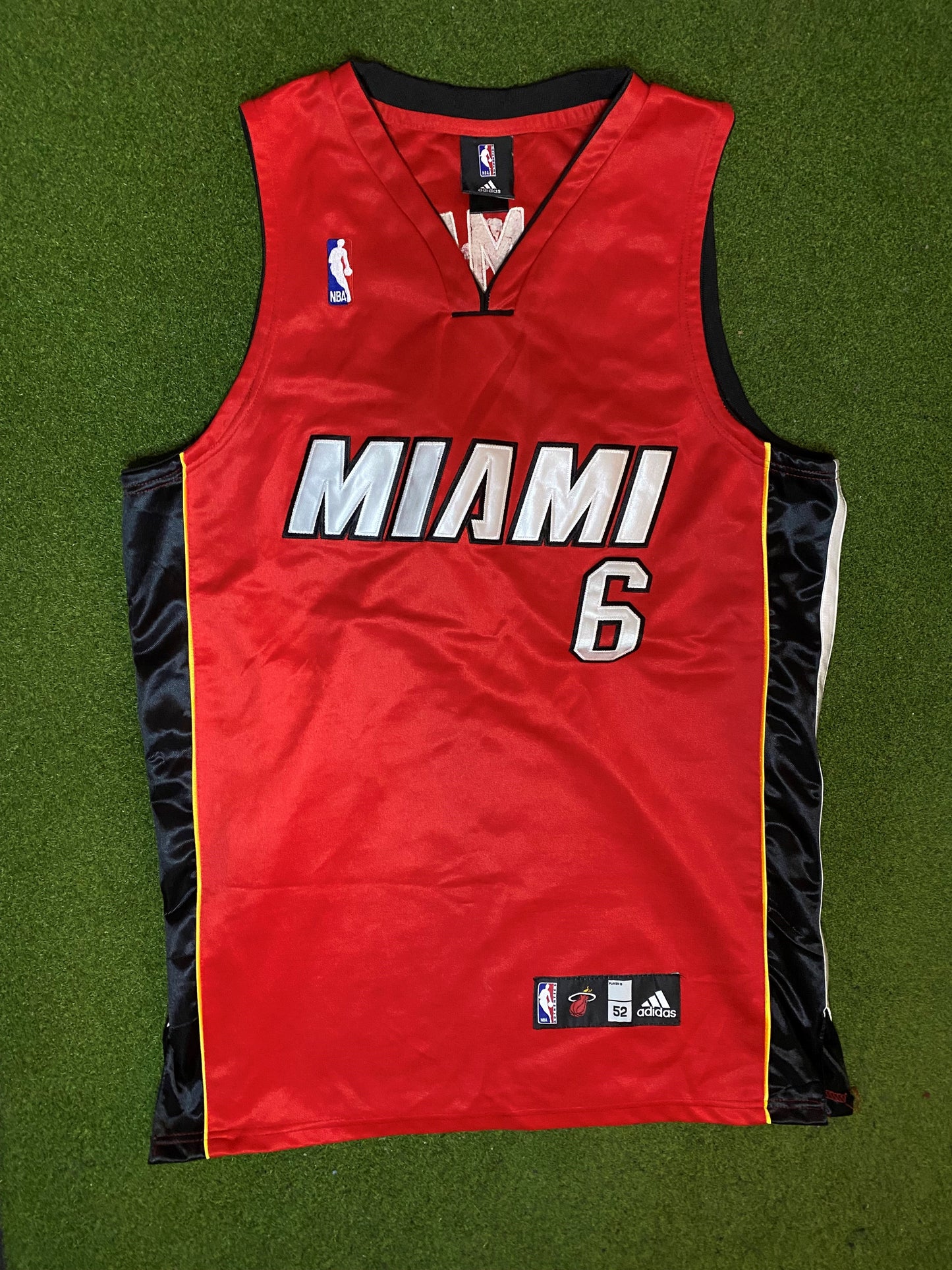 2010-2014 Miami Heat - Lebron James #6 - Authentic Stitched Adidas - Vintage NBA Jersey (52)