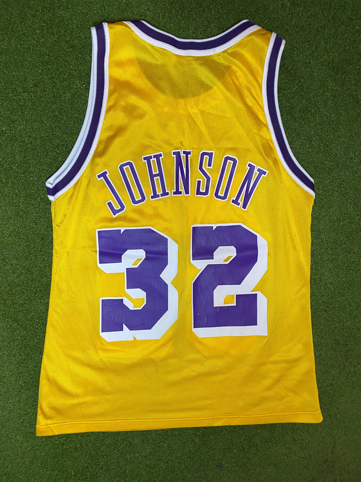 90s Los Angeles Lakers - Magic Johnson #32 - Champion - Vintage NBA Jersey (40) 