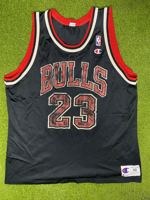 1990-1998 Chicago Bulls - Michael Jordan #23 - Vintage NBA Jersey (48) - Gametime Vintage