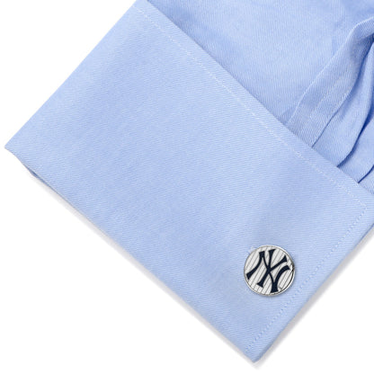 MLB New York Yankees Pinstripe Cufflink and Tie Bar Gift Set