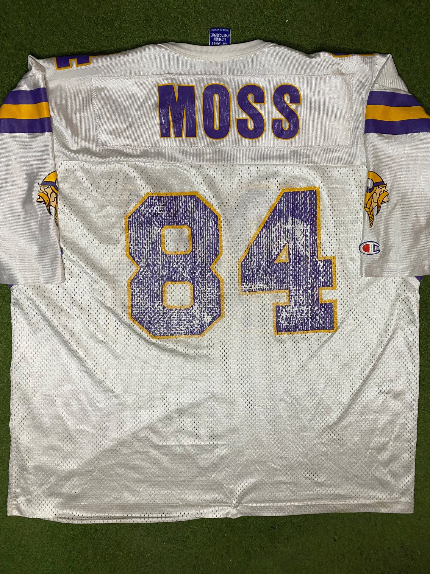 90s Minnesota Vikings - Randy Moss #84 - Champion - Vintage NFL Jersey (52) Gametime Vintage