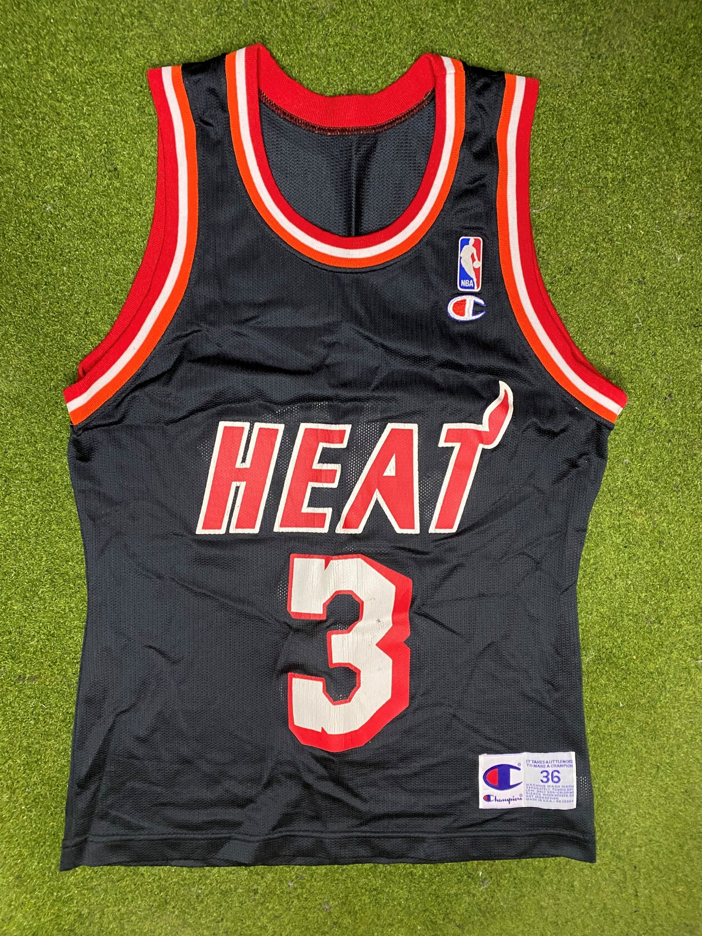 90s Miami Heat - Steve Smith #3 - Champion - Vintage NBA Jersey (36) Gametime Vintage