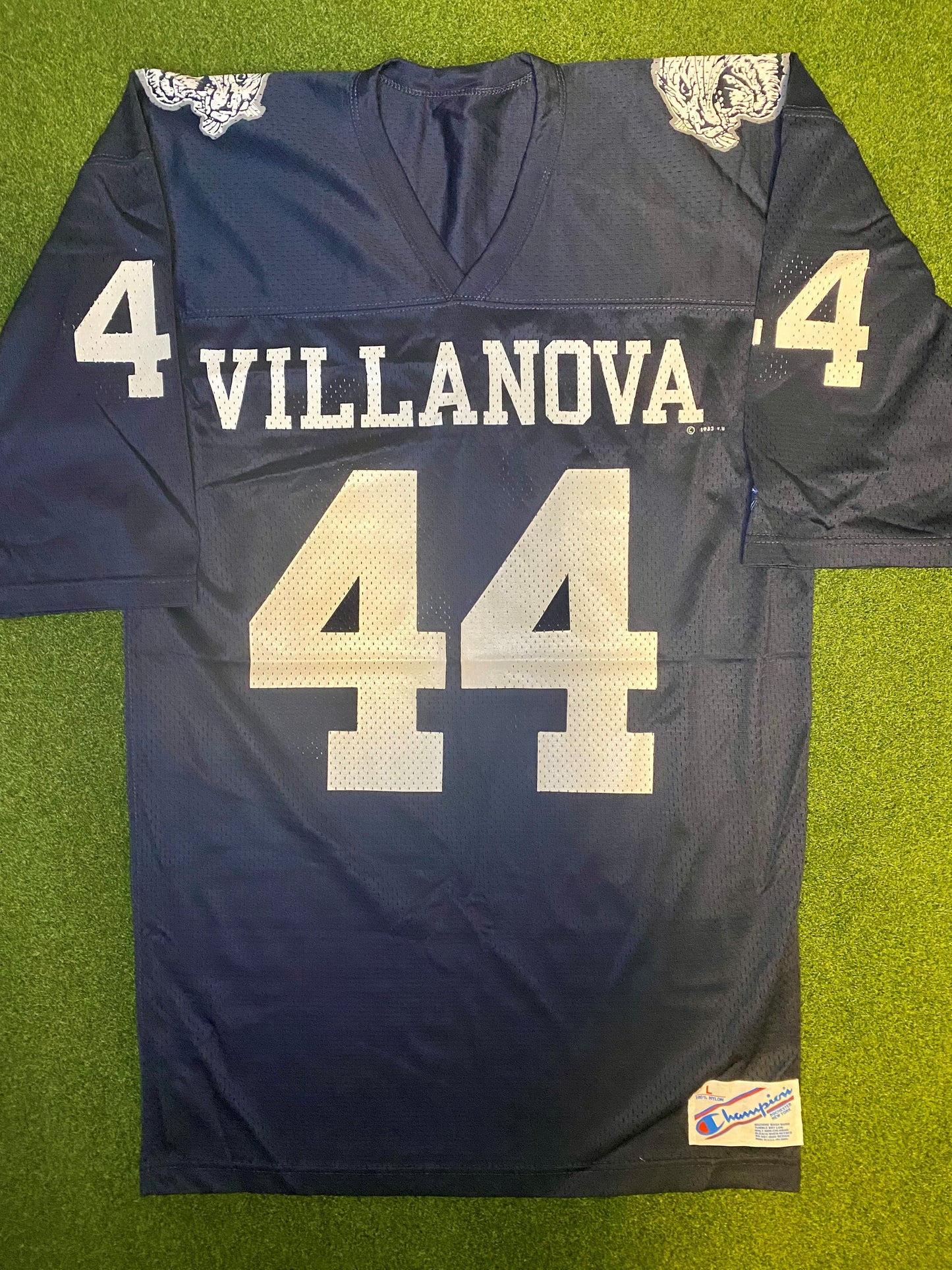 1983 Villanova Wildcats - Vintage College Football Jersey (Large)