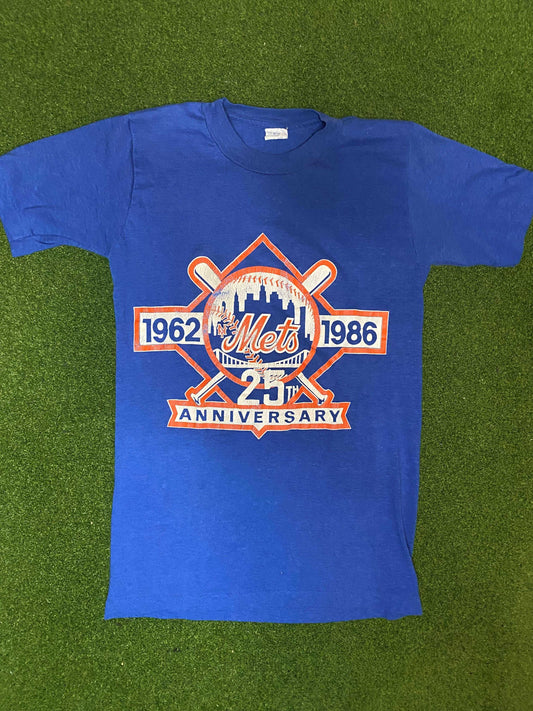 1986 New York Mets - 25th Anniversary - Vintage MLB Tee Shirt (Small) - Gametime Vintage