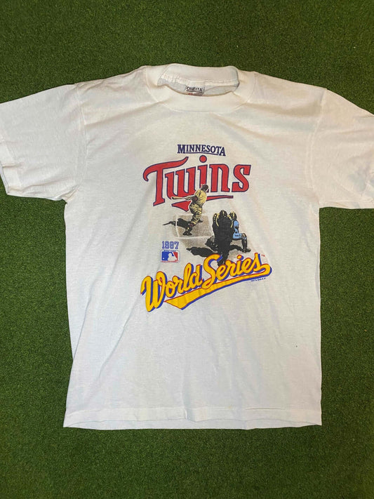 1987 Minnesota Twins - World Series - Vintage MLB Tee Shirt (Medium) - Gametime Vintage